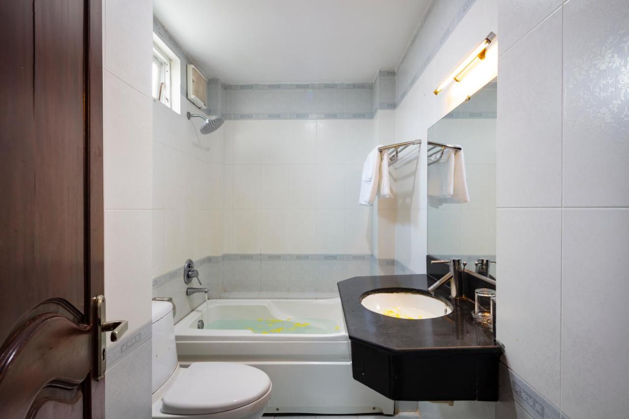 Carina Hotel На Транг Екстериор снимка